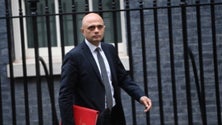 Imagem de Governo britânico não exclui novas restrições antes do Natal