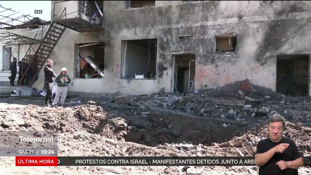 Ataques russos em Kharkiv. Mais de dois mil ucranianos abandonam Vovchansk