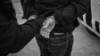 Detidos três polícias no Porto suspeitos de tráfico de droga, prevaricação e peculato