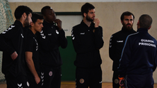 Jogadores do Nacional visitam Estabelecimento Prisional do Funchal