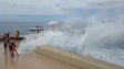 Imagem de Mar agitado na Barreirinha