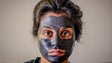 Esta máscara facial apresenta um risco sério para a saúde – Infarmed