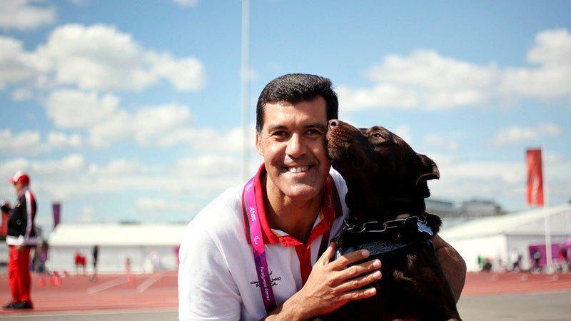 Campeão paralímpico quer subir o Pico