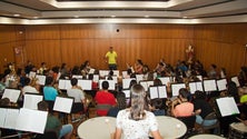 Jovens participam em campo de férias dedicado à formação musical (Vídeo)