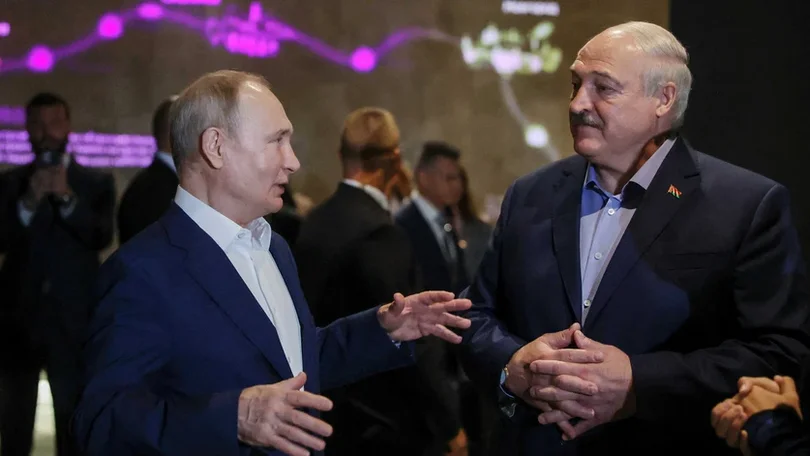 Imagem de Lukashenko não consegue imaginar Putin a mandar matar Prigozhin: «Foi um trabalho demasiado brutal e amador»