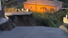 Imagem de Estrada de acesso à freguesia do Porto da Cruz desabou