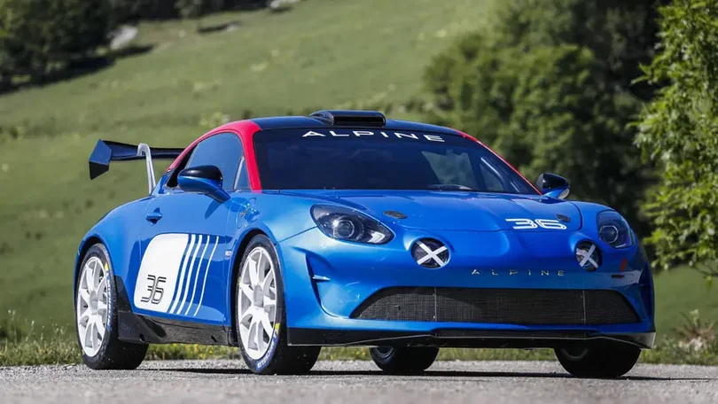 Gil Freitas compete com o Renault Alpine A110 Rally