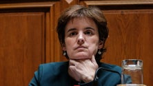 Imagem de Ministra admite avaliar as regras do teletrabalho em vigor