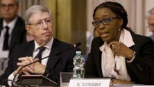 Imagem de ONU diz que fechar voos de África Austral repete o erro das vacinas