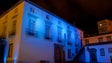 Assembleia ilumina-se de azul