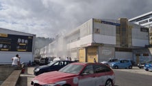 Imagem de Incêndio no Parque Empresarial da Cancela (vídeo)