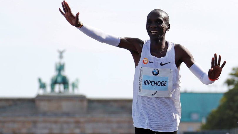 Eliud Kipchoge continua a correr maratonas para «dar esperança ao mundo»