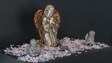 Exposição mostra 112 imagens de anjos (vídeo)