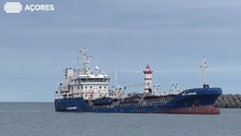 Imagem de Navio acidentado: está a ser retirado o combustível (Vídeo)