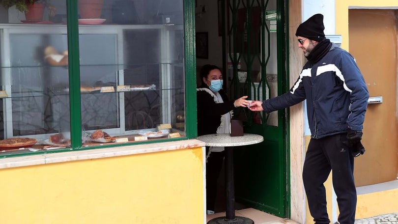 Venda ao postigo é «medida falhada»