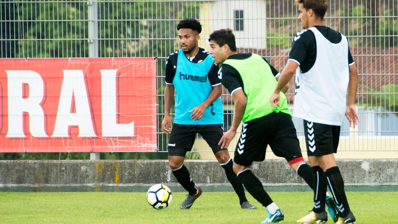 Kenji Gorré chegou e tomou parte nos treinos do Nacional