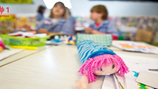 Imagem de Ensino básico e pré-escolar encerram com uma semana de diferença