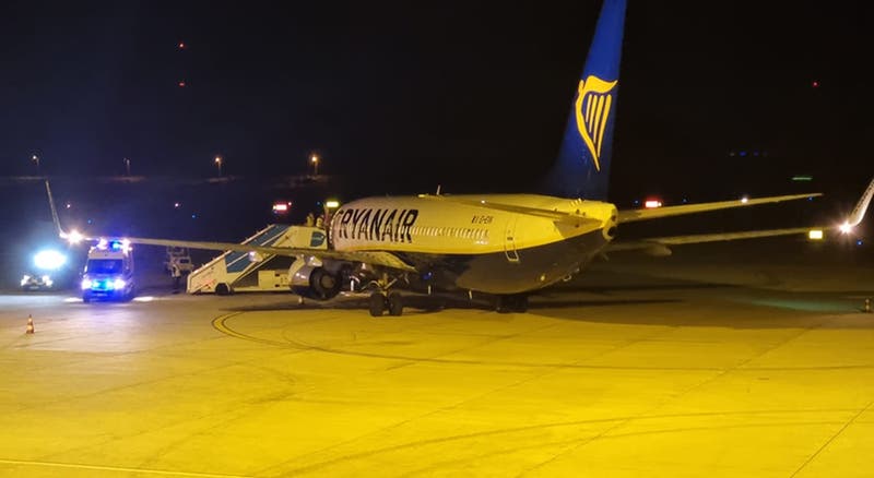 Avião da Ryanair faz aterragem de emergência no Porto Santo