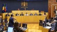 Imagem de Oposição acusa Governo de defender interesses dos grupos económicos