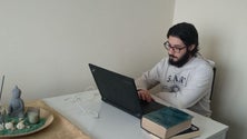 Imagem de Alunos da UMa têm aulas pela internet (Áudio)