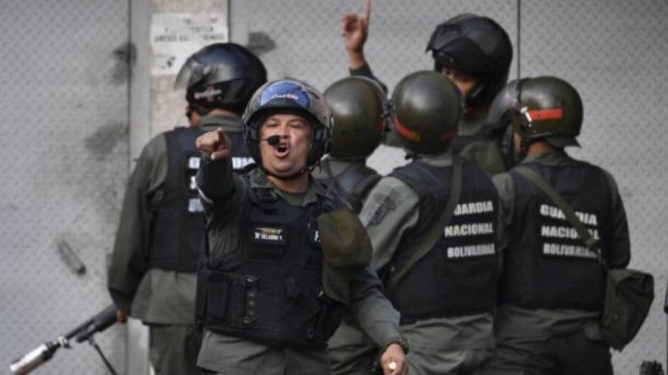 Venezuela: Detido polícia militar por torturar jovem até quase à morte