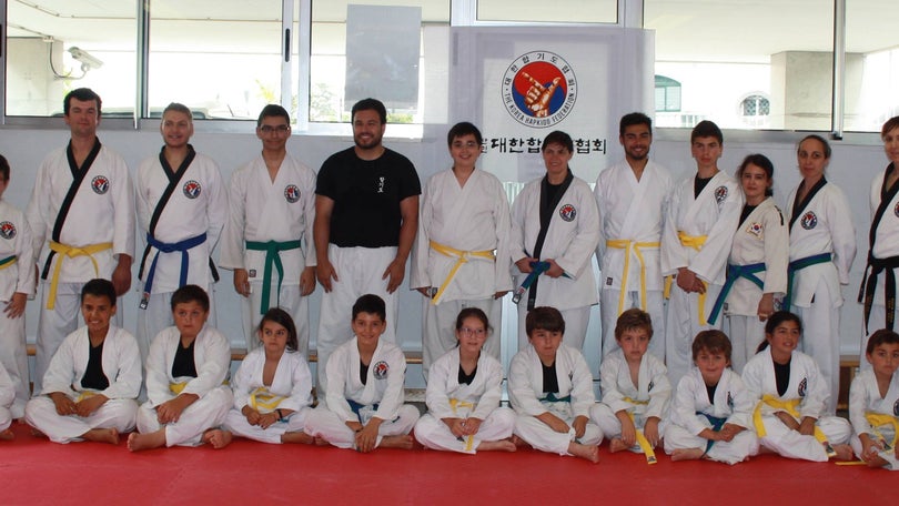 Imagem de Hapkido com exames de graduação e um Workshop de defesa pessoal, aberto ao público, no sábado