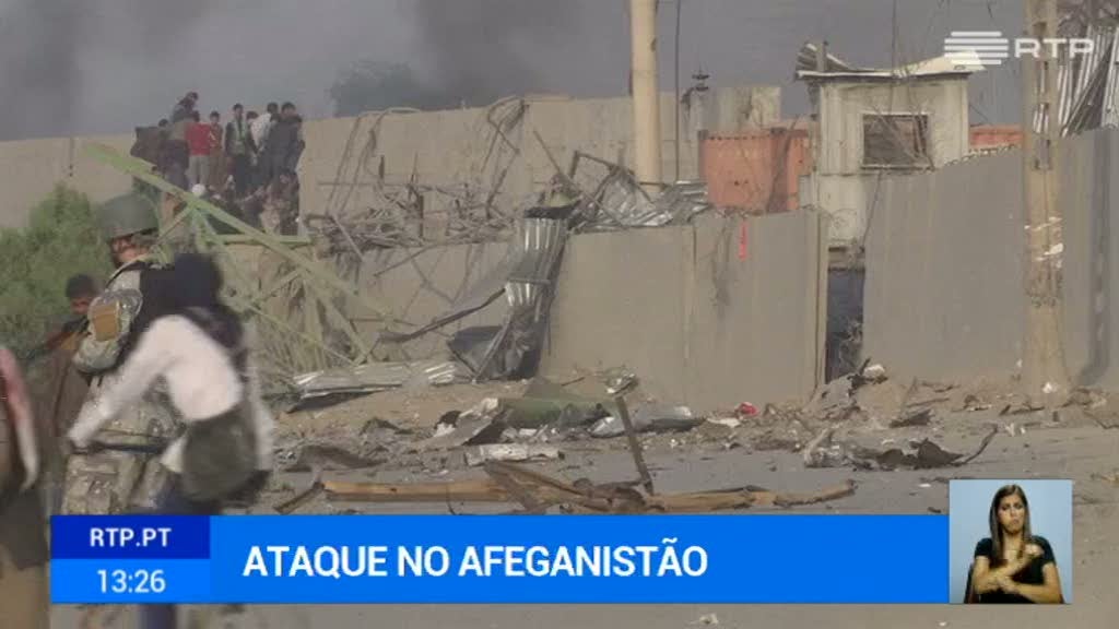 Pelo menos 16 mortos e mais de uma centena de feridos no Afeganist�o