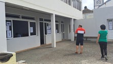 Imagem de População chega a conta gotas para votar nos Canhas (áudio)
