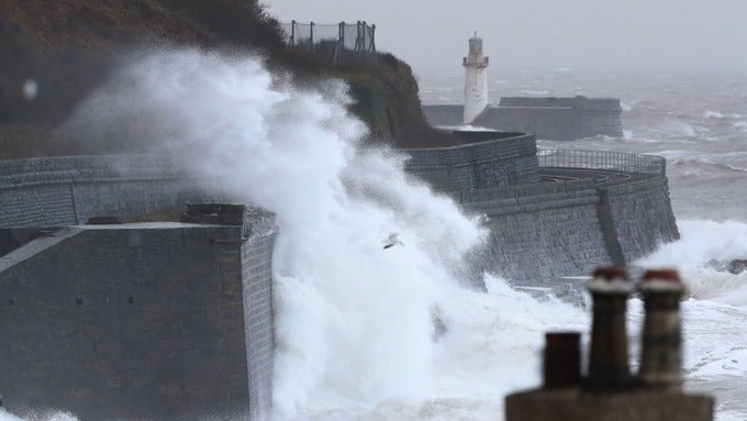 Imagem de Forte tempestade atinge Irlanda, Reino Unido, França e Alemanha