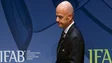 IFAB aprova «em definitivo» as cinco substituições por jogo no futebol