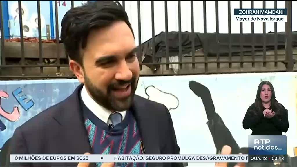 Mayor de Nova Iorque promove Mundial com os mais novos