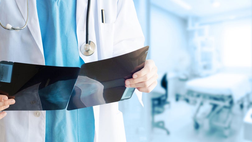 Imagem de Câmara do Funchal e AMI enviam 7,5 toneladas de radiografias para reciclagem