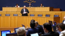 Imagem de Enfermeiros passam a ganhar em média mais 210€ por mês (áudio)