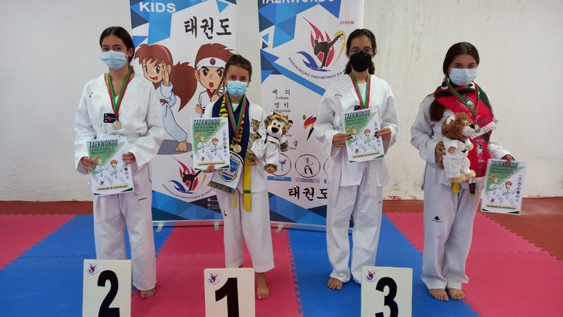 Imagem de 25 atletas participaram no campeonato de Takewondo