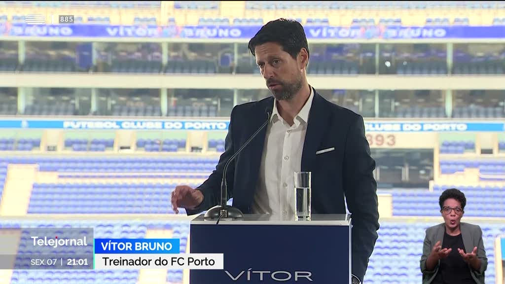 V�tor Bruno foi apresentado como treinador do Porto