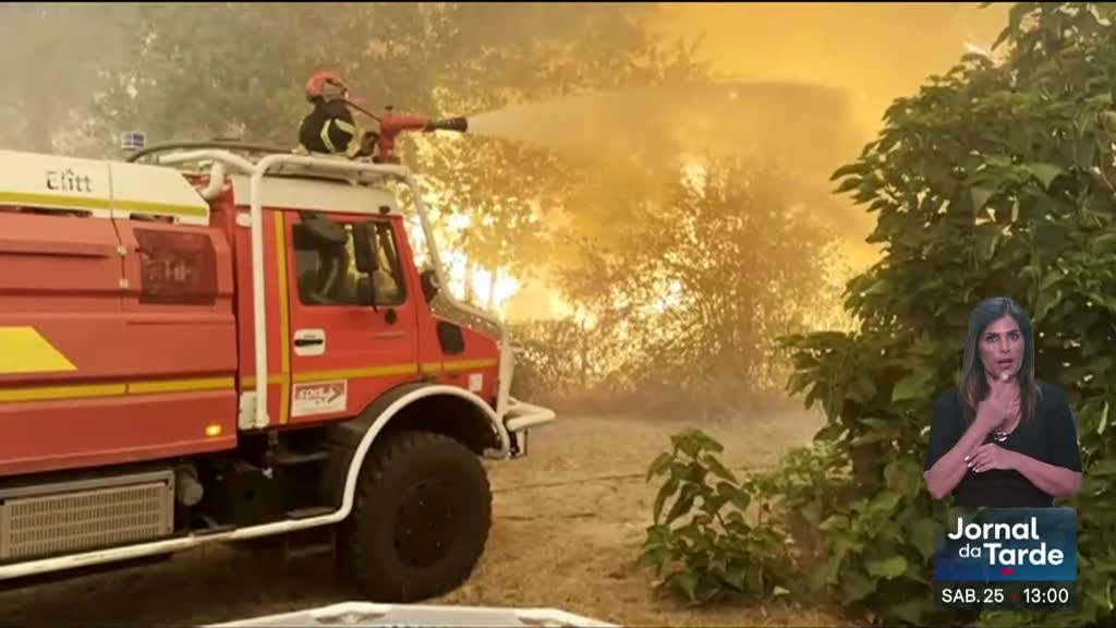 Mais de 140 mil pessoas retiradas de Bordéus devido a incêndio que não dá tréguas