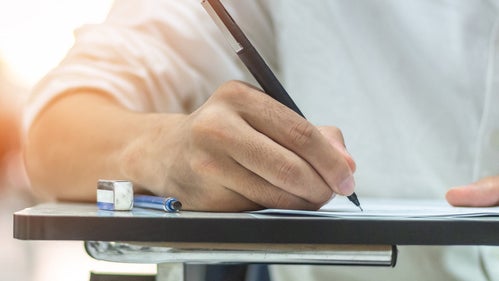 Imagem de Permitida realização de exames nacionais de melhoria de nota