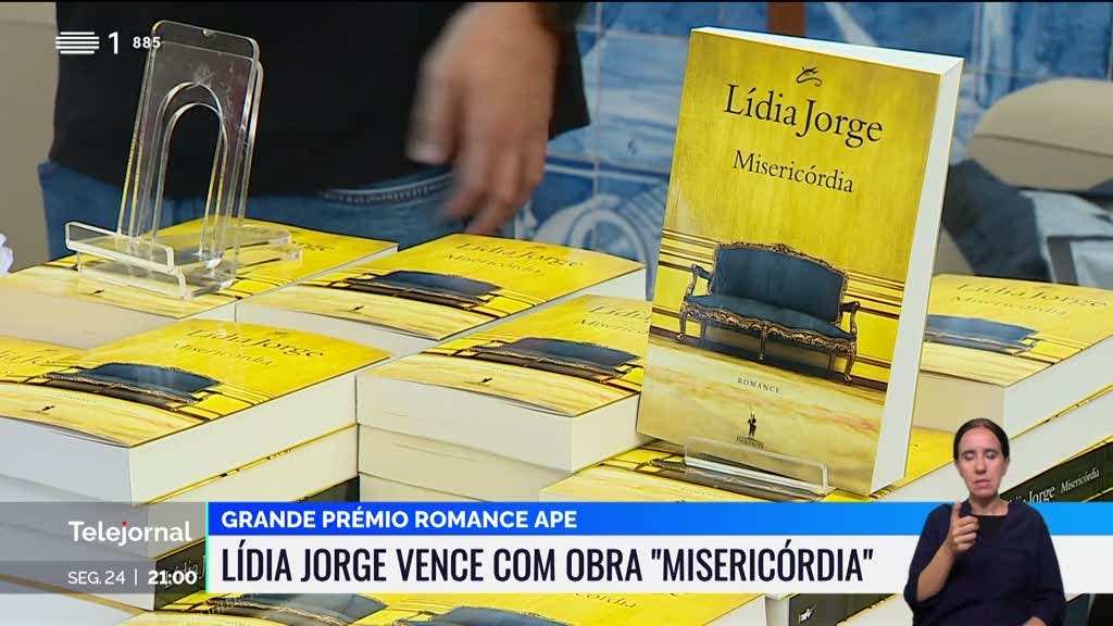 Lídia Jorge Vence Grande Prémio De Romance Ape Com Misericórdia