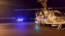 Imagem de Força Aérea resgatou dois homens em São Miguel (Vídeo)