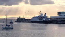 Imagem de Passageiros em trânsito não desembarcaram no Funchal
