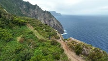 Irlandês pedala 220 kms e vence TransMadeira (vídeo)