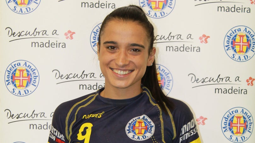 Imagem de Mariana Azevedo e «armada estrangeira» de saída do Madeira SAD