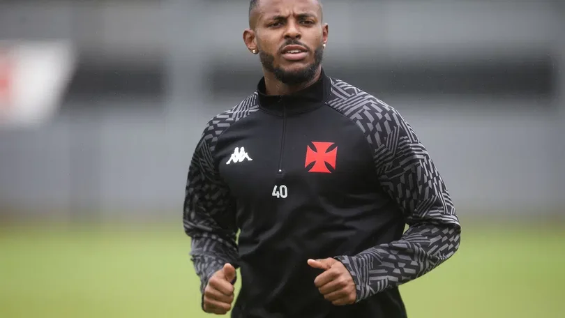 Imagem de Ulisses reforça linha defensiva do Nacional