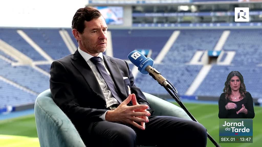 Imagem de Villa Boas admite que falhanço de Farioli no Ajax  ajudou a vinda para o FC Porto