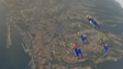 Paraquedistas da Red Bull  testam outros voos (vídeo)