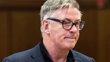 Imagem de Acusação agravada por arma de fogo cai no caso do ator norte-americano Alec Baldwin