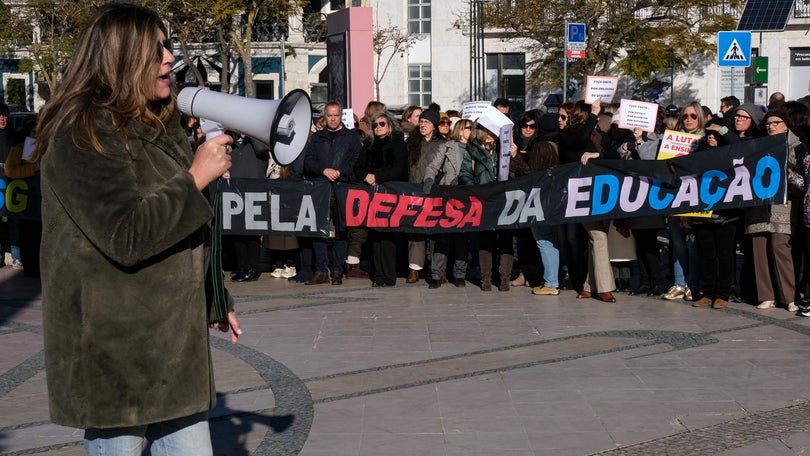 Mais de 5 mil assinam petição a pedir intervenção de Marcelo na luta da Educação
