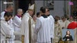 Imagem de Papa Francisco condena a fome humana por riqueza e poder (vídeo)