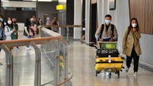 Imagem de Bruxelas quer vacinados sem restrições e não vacinados testados em viagens na UE
