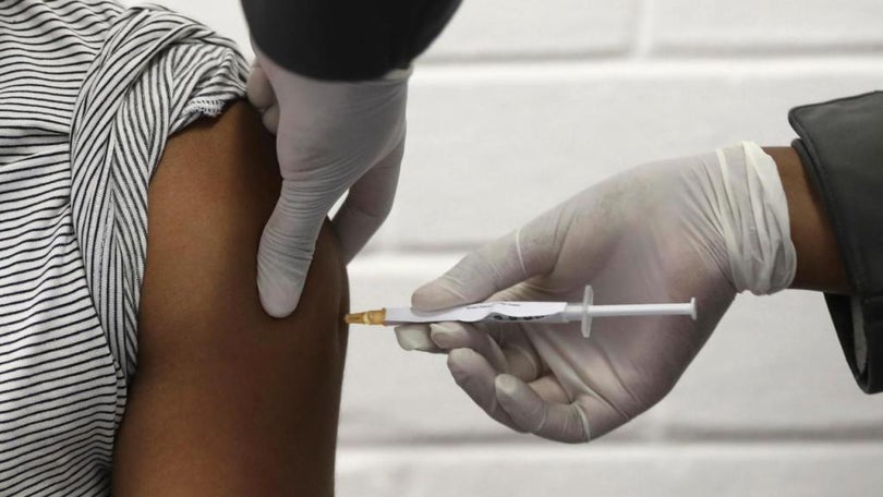 Imagem de Madeira cria Comissão para planear processo de vacinação contra a Covid-19